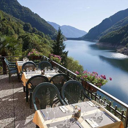 Hotel Al Lago Vogorno Екстериор снимка